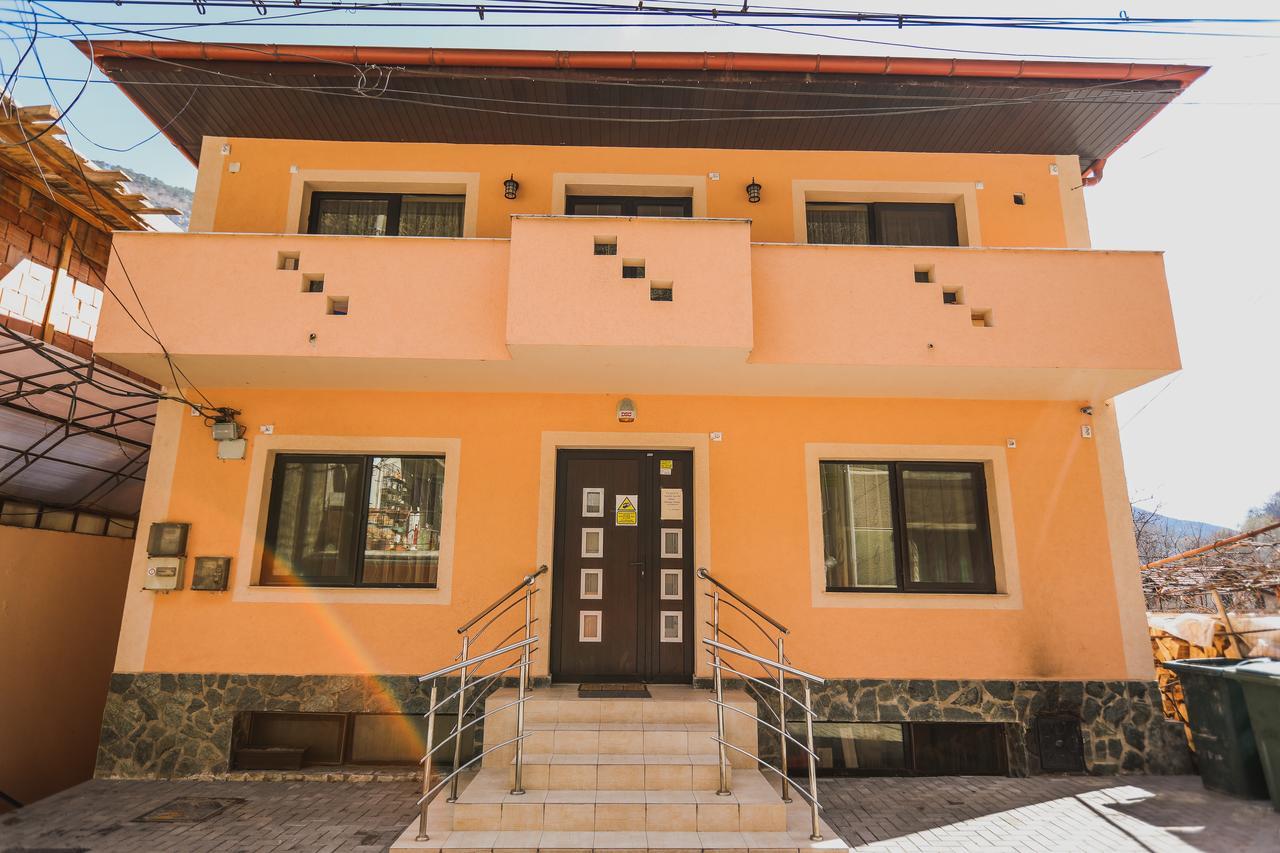 Hotel Holiday Maria Băile Herculane Exterior foto